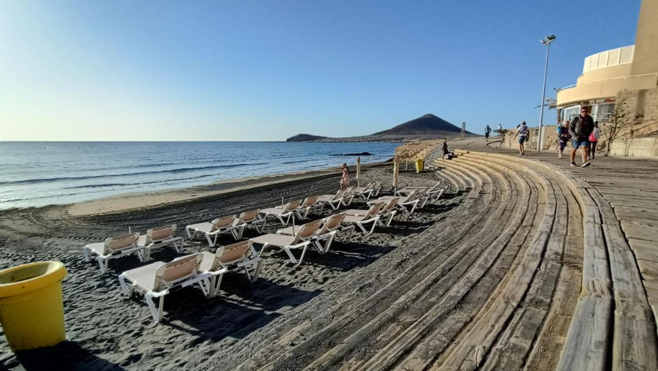 Views Of El Medano Beach, Two Екстер'єр фото